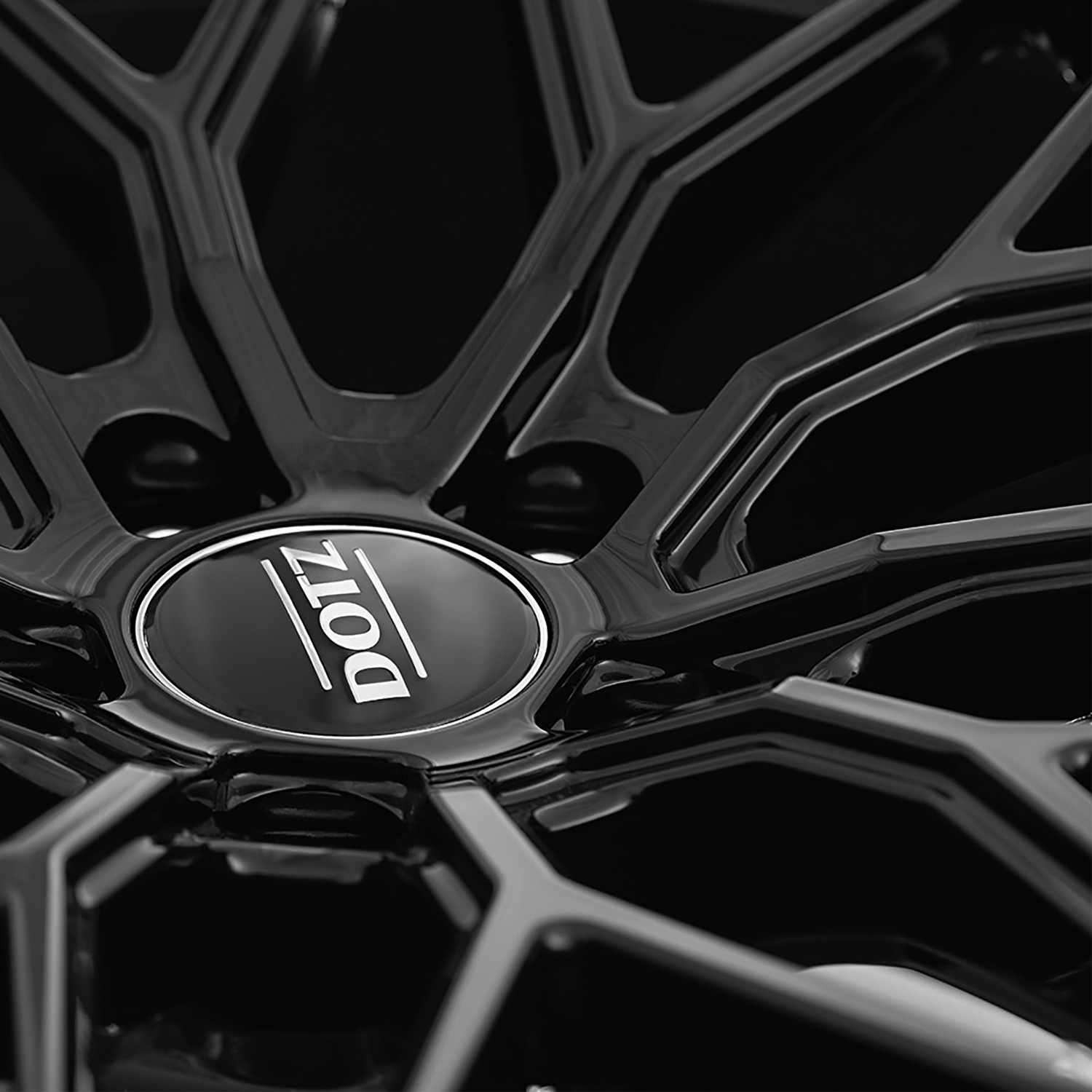 DOTZ wheel Suzuka black 9.5x19 ET44 5x112 19 Inch