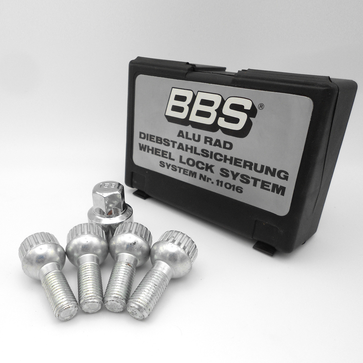 Wheel locks M12x1,5 28mm ball seat R12 HEX17 silver for Mercedes-Benz